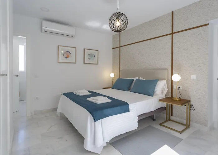 Brujula Ground Floor Indoor Apartment By Cadiz4Rentals