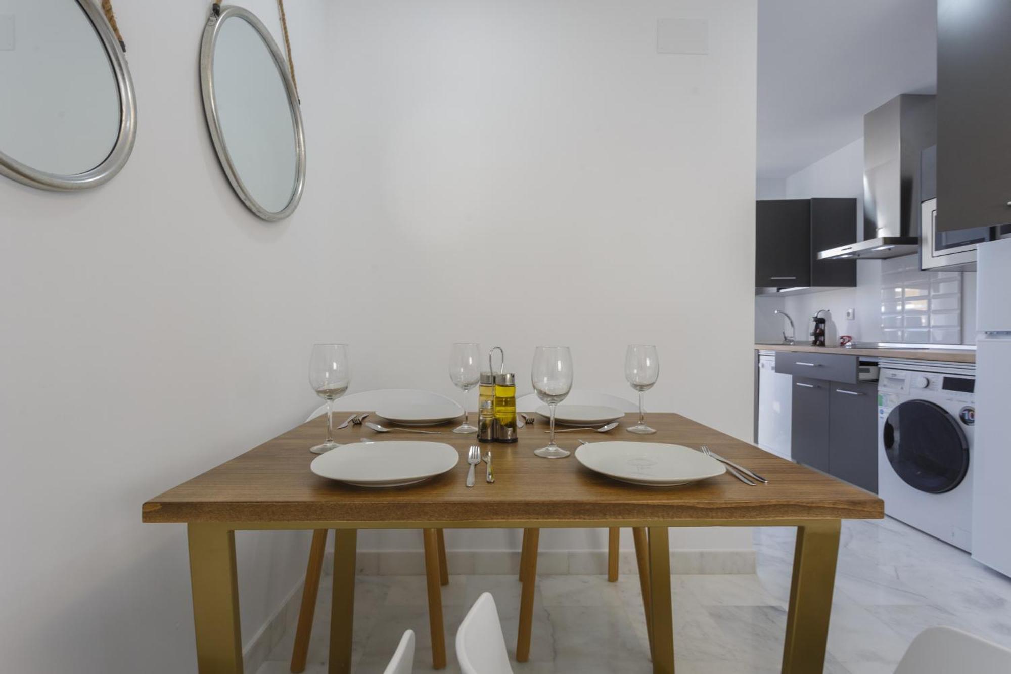 Brujula Ground Floor Indoor By Cadiz4rentals * Cadiz